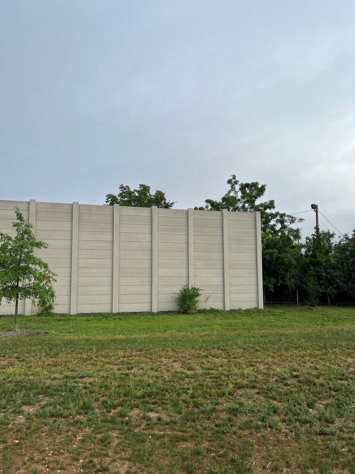 Wall end